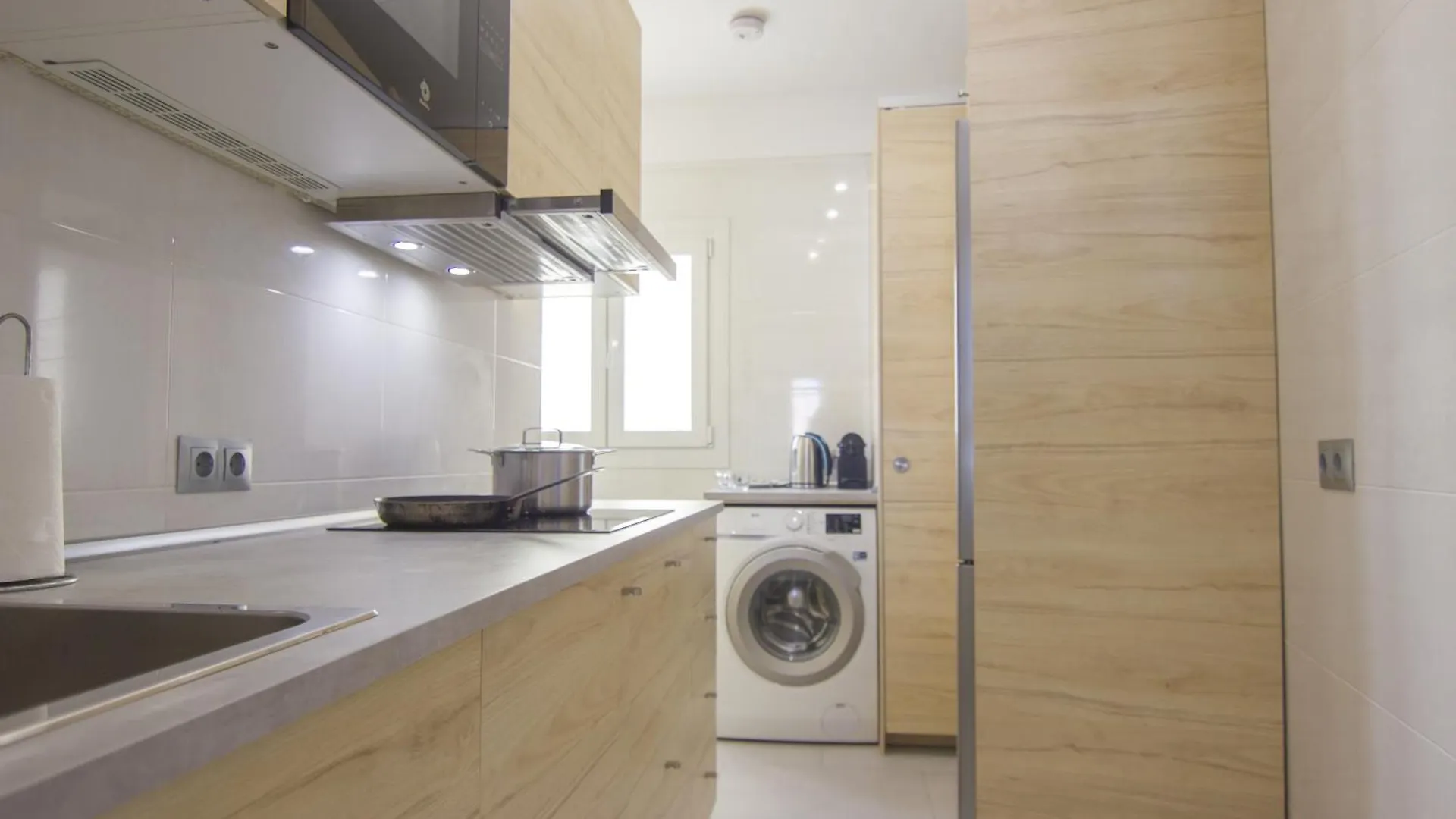 Rentalsevilla Lopez De Gomara I 0*, Seville Spain