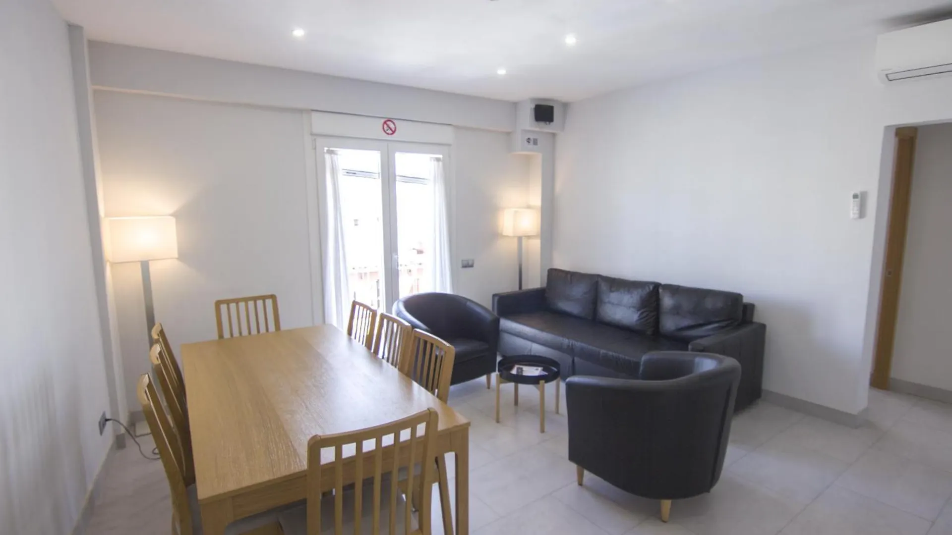 Apartment Rentalsevilla Lopez De Gomara I Spain